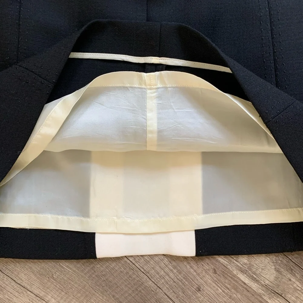 Tory Burch EUC A Line Wool Skirt Size 2‎ Lined